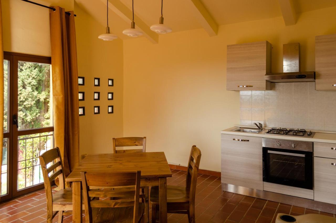Montevecchio Apartments Montopoli in Val dʼArno Dış mekan fotoğraf