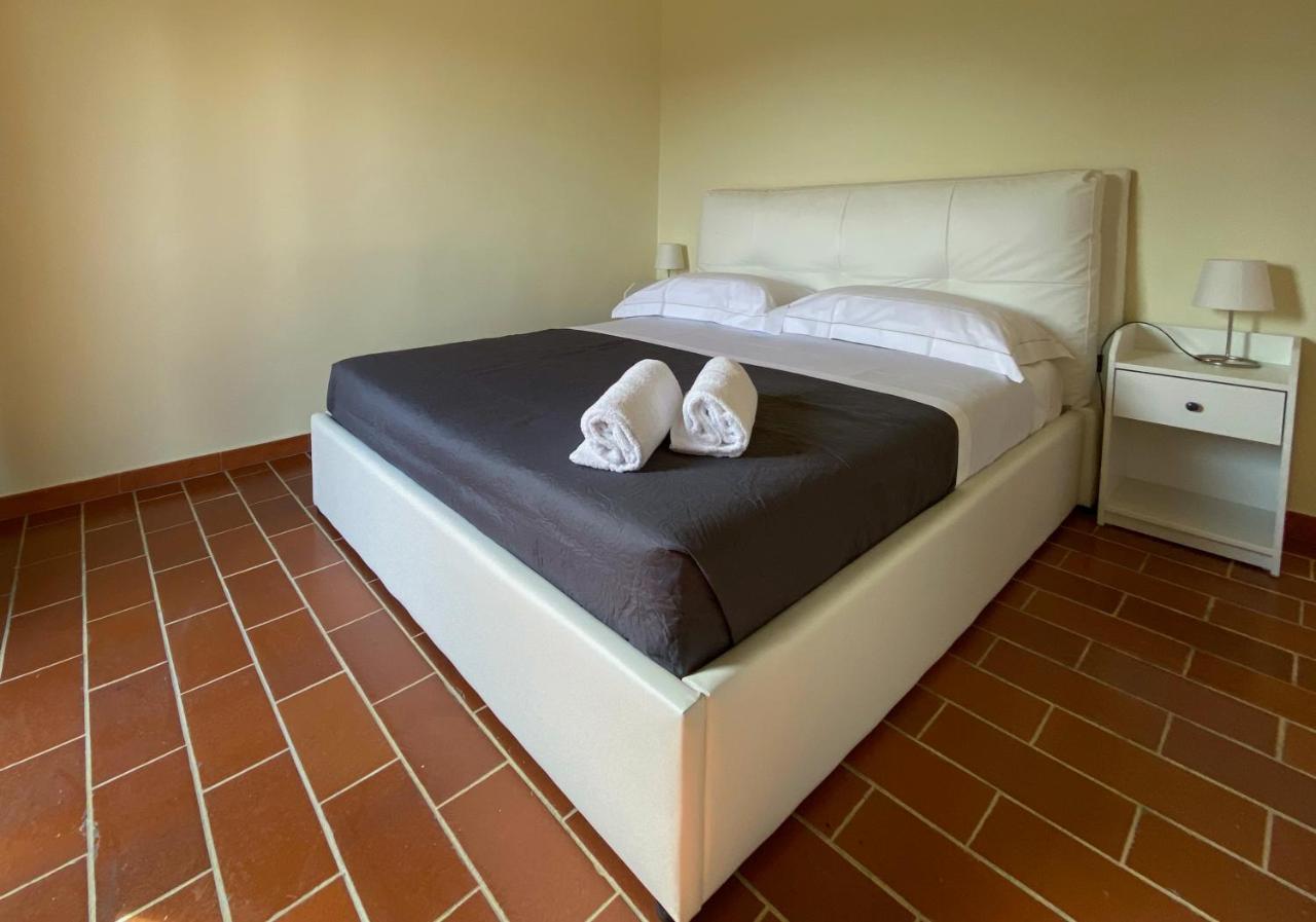 Montevecchio Apartments Montopoli in Val dʼArno Dış mekan fotoğraf