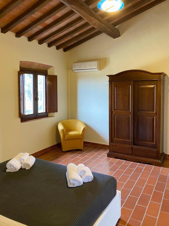 Montevecchio Apartments Montopoli in Val dʼArno Dış mekan fotoğraf