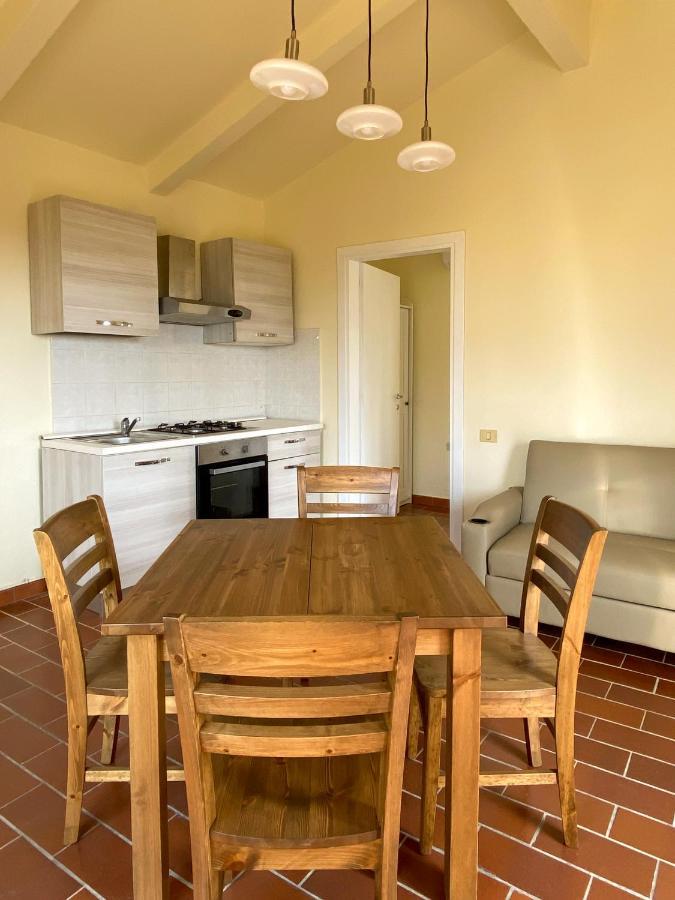 Montevecchio Apartments Montopoli in Val dʼArno Dış mekan fotoğraf