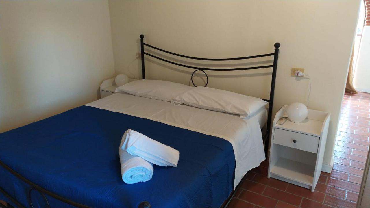 Montevecchio Apartments Montopoli in Val dʼArno Dış mekan fotoğraf