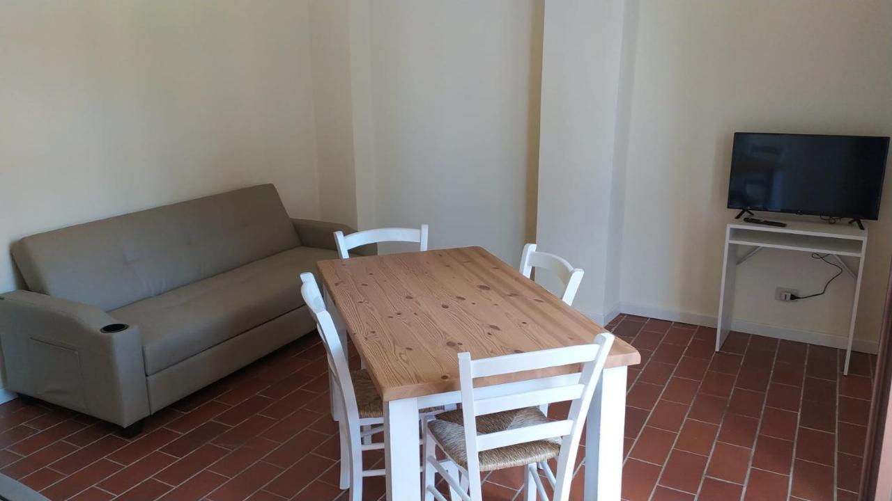 Montevecchio Apartments Montopoli in Val dʼArno Dış mekan fotoğraf
